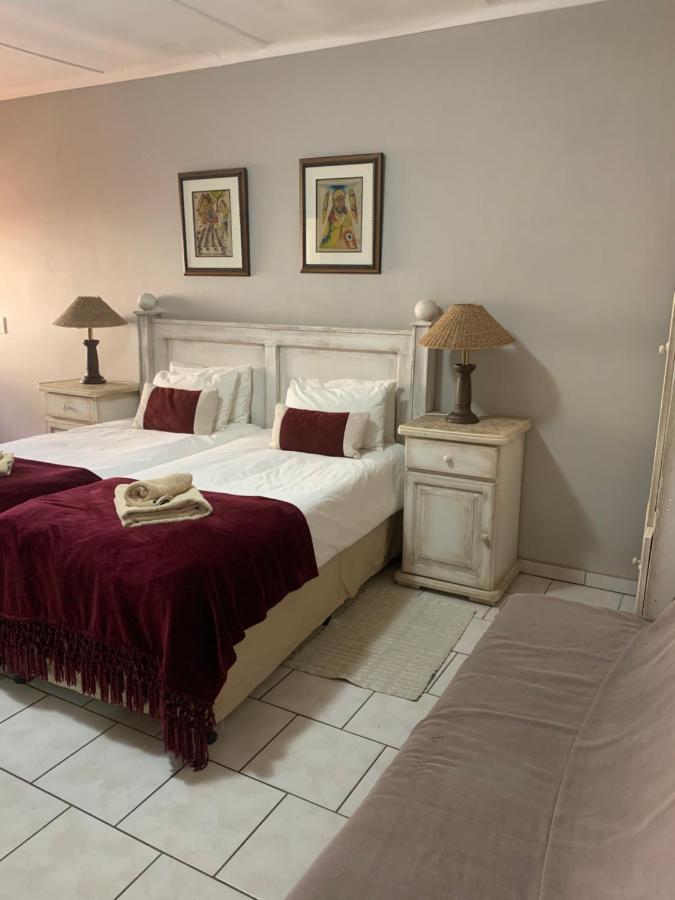 Hotel Pension Casa Africana Windhoek Luaran gambar