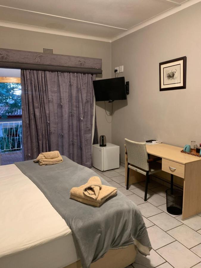 Hotel Pension Casa Africana Windhoek Luaran gambar