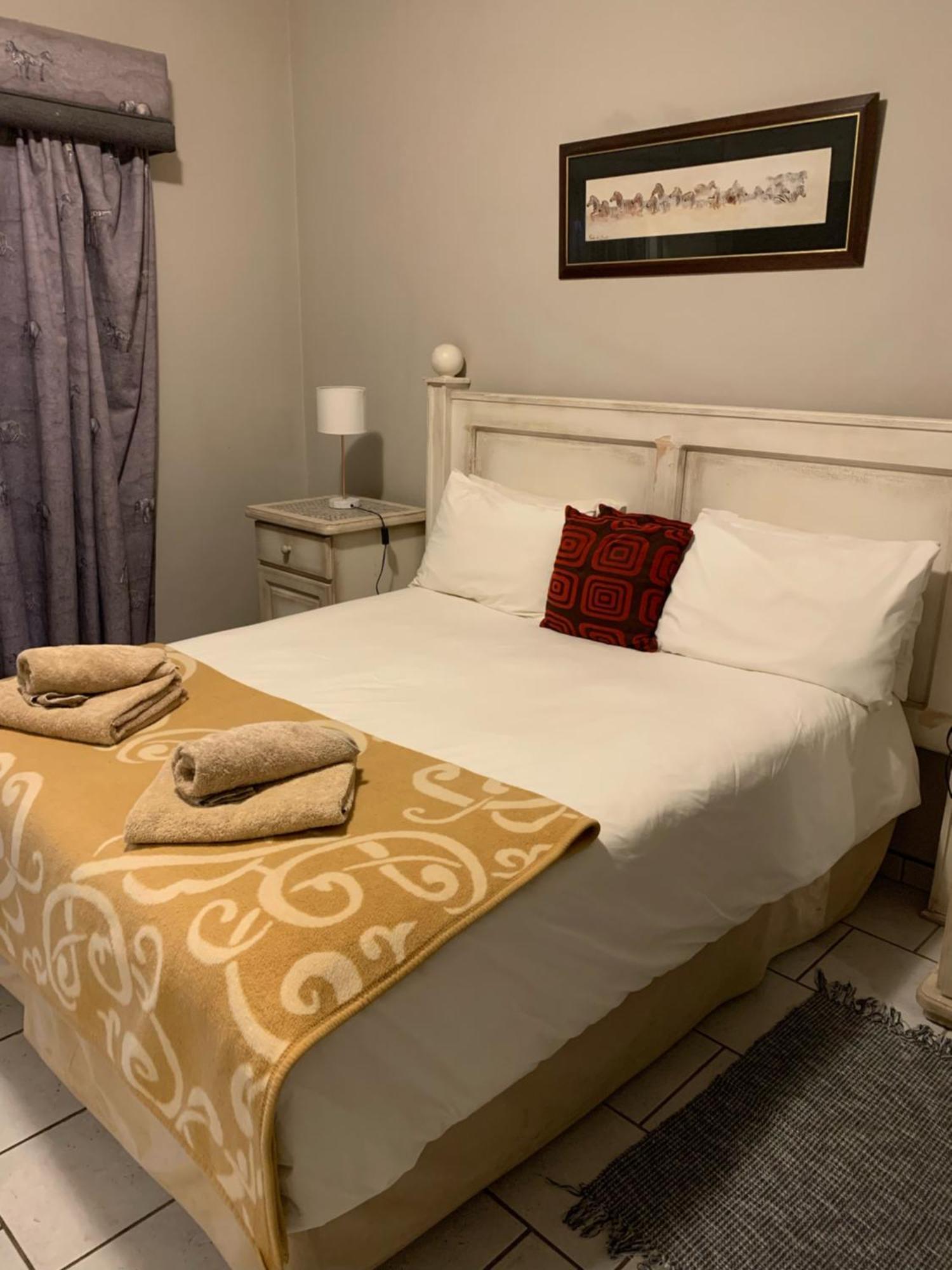 Hotel Pension Casa Africana Windhoek Luaran gambar