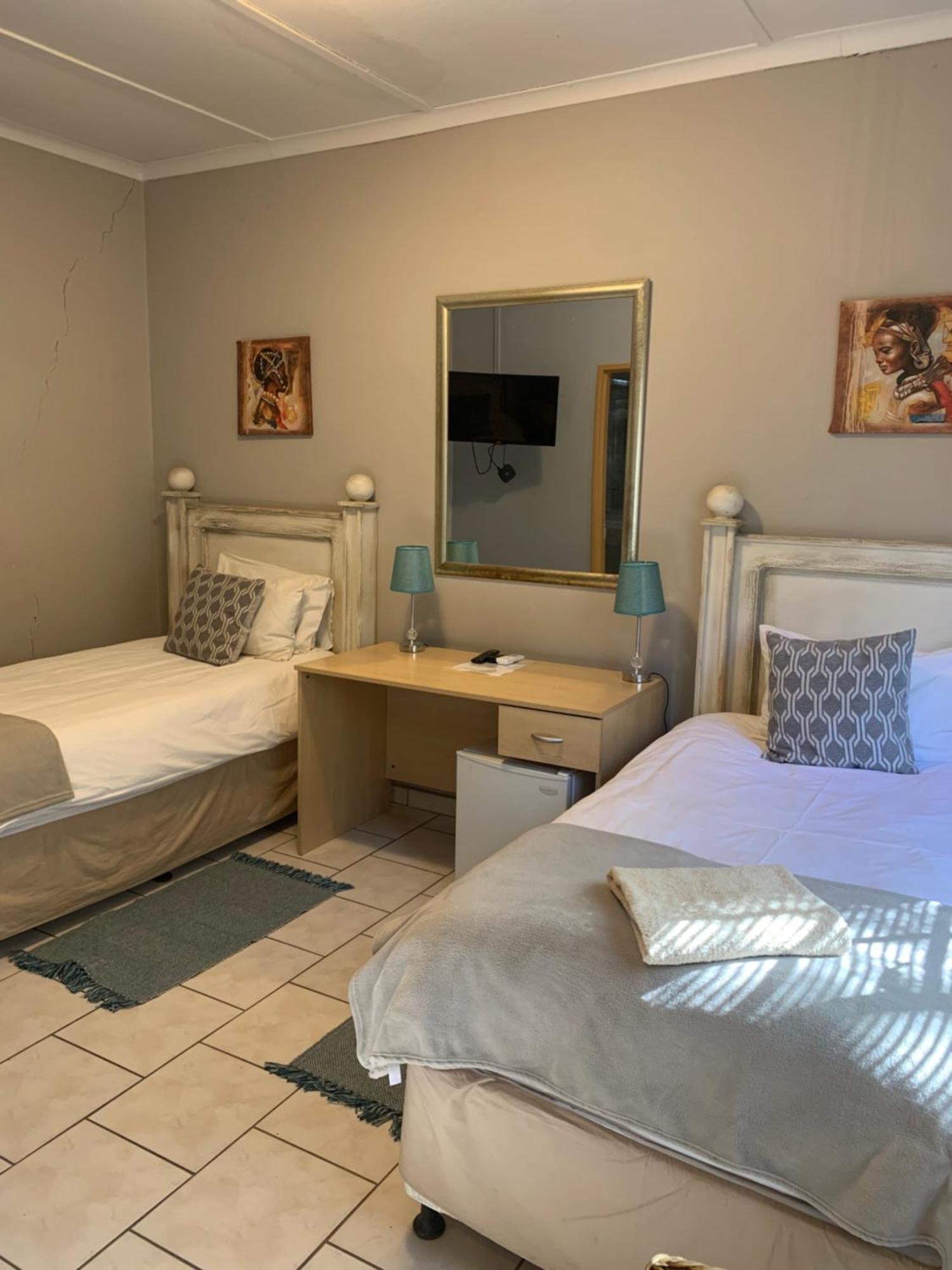 Hotel Pension Casa Africana Windhoek Luaran gambar
